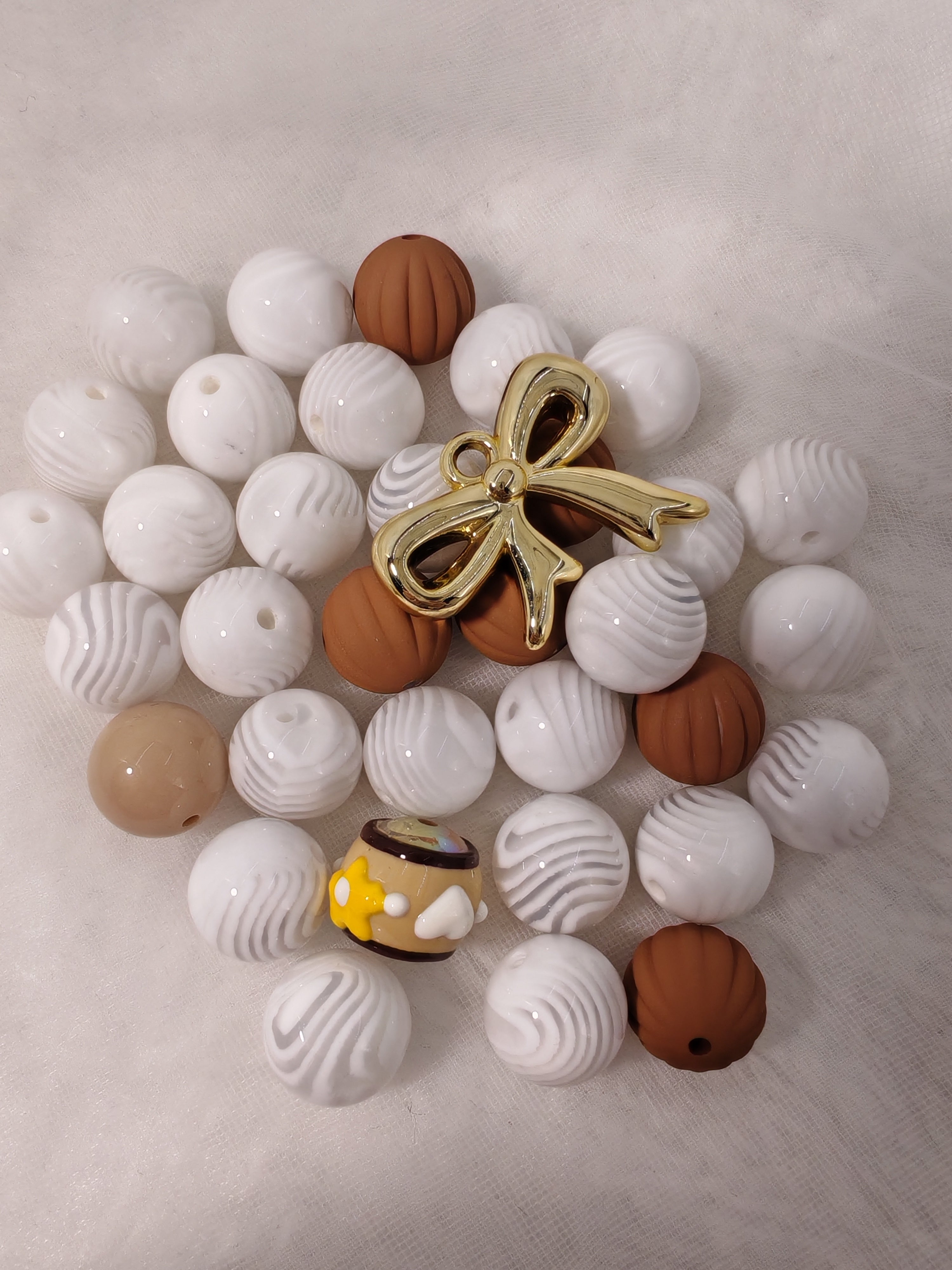 DIY Beads with Metal Coating for Craft Projects Adds Creativity and Versatile Use Ideal for Personalized Touch in Crafts